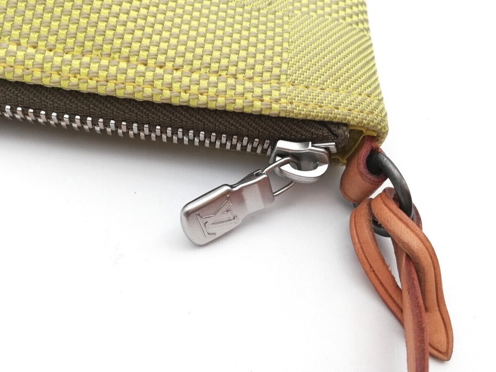 Louis Vuitton Damier Geant Volunteer Pouch Clutch Bag Handbag - Picture 10 of 10
